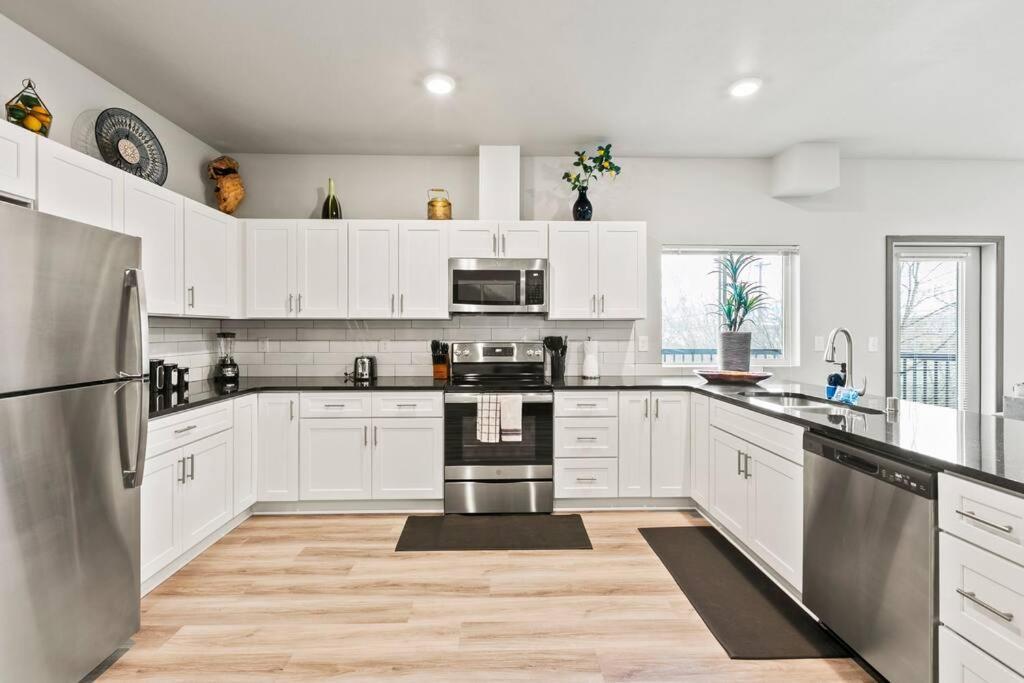 Spacious New 2 Bed 2 Bath Apt By Downtown Spokane Exterior foto