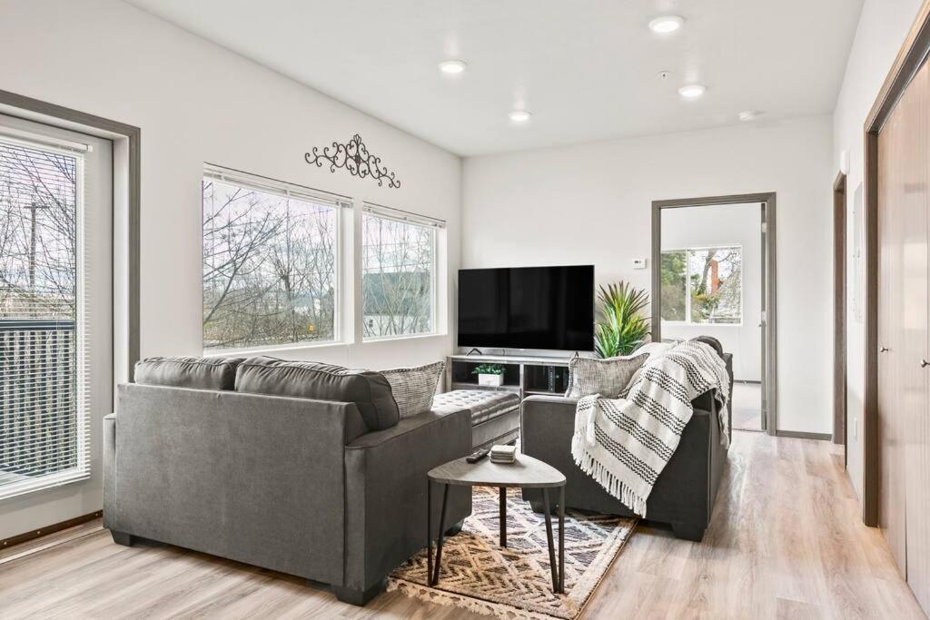 Spacious New 2 Bed 2 Bath Apt By Downtown Spokane Exterior foto
