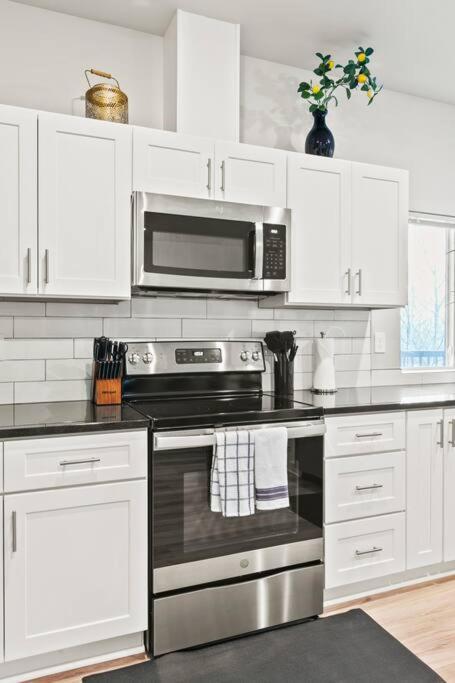 Spacious New 2 Bed 2 Bath Apt By Downtown Spokane Exterior foto