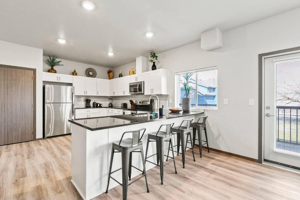 Spacious New 2 Bed 2 Bath Apt By Downtown Spokane Exterior foto